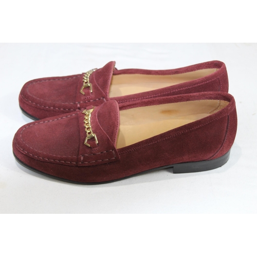 680 - FAIRFAX AND FAVOUR SUEDE APSLEY OXBLOOD LOAFER SIZE 4 IN BOX