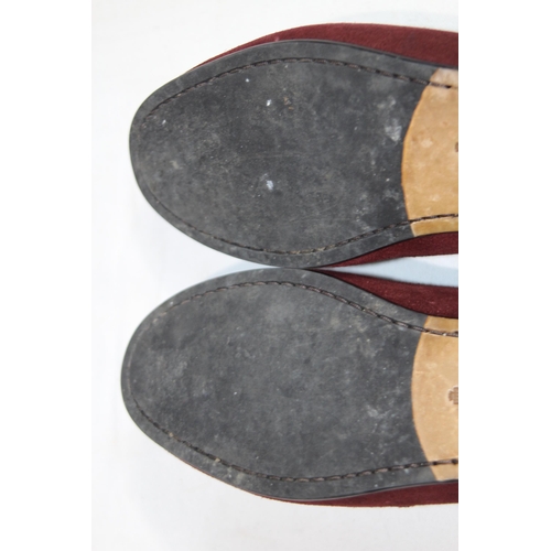 680 - FAIRFAX AND FAVOUR SUEDE APSLEY OXBLOOD LOAFER SIZE 4 IN BOX