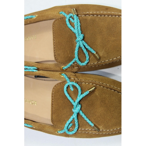 681 - FAIRFAX AND FAVOUR TAN AND TURQUOISE HENLEY SHOES SIZE 4 IN BOX