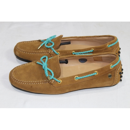 681 - FAIRFAX AND FAVOUR TAN AND TURQUOISE HENLEY SHOES SIZE 4 IN BOX