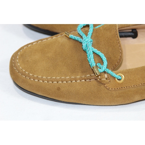 681 - FAIRFAX AND FAVOUR TAN AND TURQUOISE HENLEY SHOES SIZE 4 IN BOX