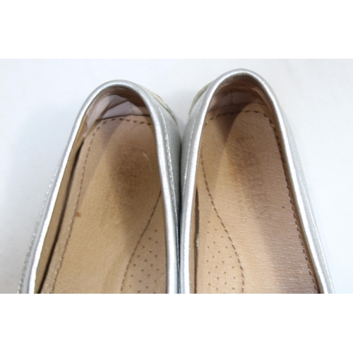 685 - RALPH LAUREN SILVER LOAFERS SIZE 3.5 IN BOX