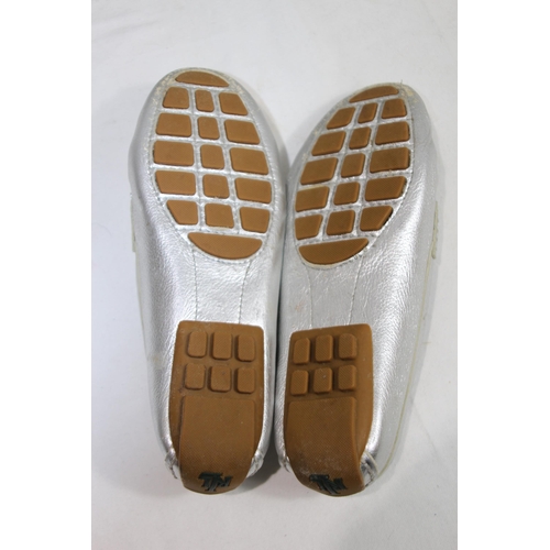 685 - RALPH LAUREN SILVER LOAFERS SIZE 3.5 IN BOX