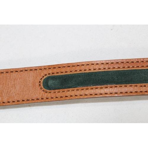 690 - FAIRFAX AND FAVOUR LEATHER AND SUEDE BELT REVERSIBLE IN SMALL