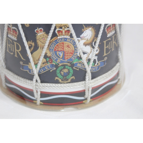 905 - ROYAL MARINE DRUM FORM ICE BUCKET
18 X 16CM