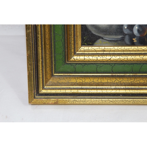 208 - PAIR OF STILL LIFE OIL ON CANVAS PAINTINGS IN GILT FRAMES 
36 X 31CM