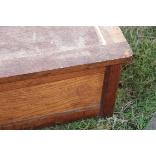 30 - VINTAGE OAK UNDER BED CUPBOARD 
104 X 51 X 25CM