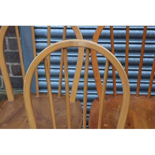 34 - SET OF FIVE BLONDE ERCOL WINDSOR BACK DINING CHAIRS 
40 X 38 X 83CM