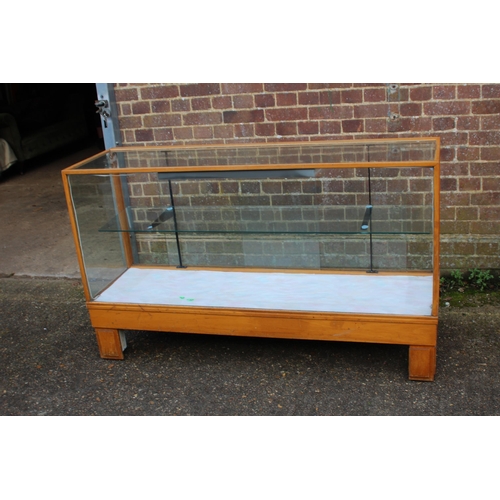 37 - VINTAGE SHOP KEEPERS DISPLAY CABINET 
153 X 46 X 92CM