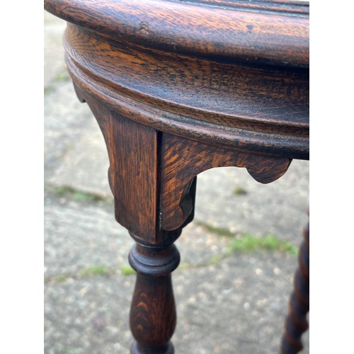 10 - ANTIQUE BARLEY TWIST OAK WOODEN PLANT STAND JARDINIERE
36 X 101CM