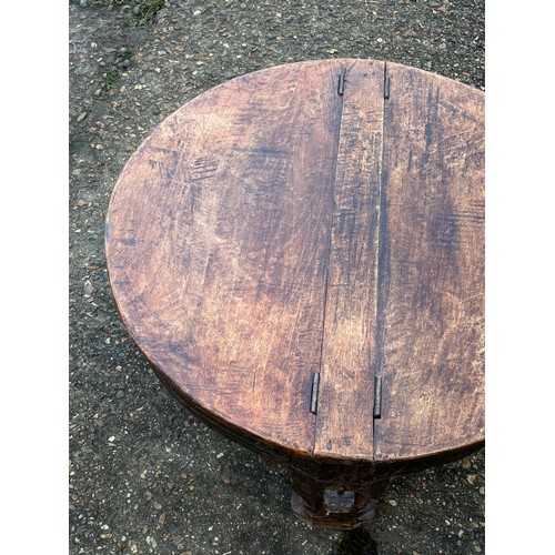 12 - ANTIQUE CHAKKI INDIAN GRINDER TABLE SHORT HEIGHT COFFEE TABLE WITH HINGED TOP
75 X 34CM