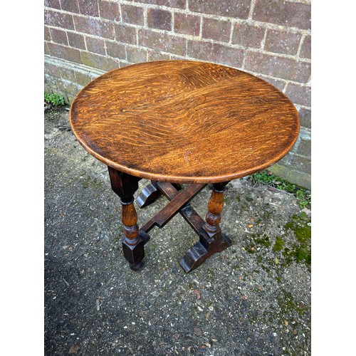 45 - 2 X VINTAGE STOOLS AND TILT TOP SIDE TABLE 
59 X 50CM