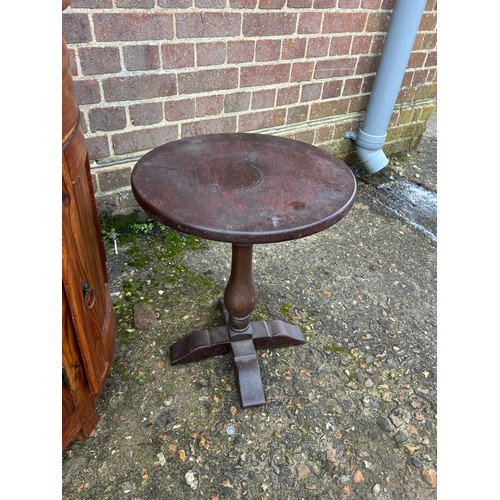 54 - HARDWOOD CABINET AND PAIR OF SIDE TABLES 
88 X 46 X 77CM