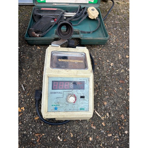 86 - BOX OF ELECTRICALS