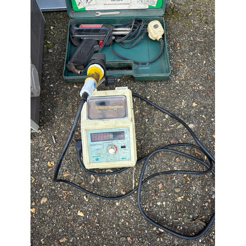 86 - BOX OF ELECTRICALS