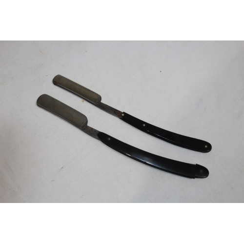 2 X CUT THROAT RAZORS AND ROLLS RAZOR