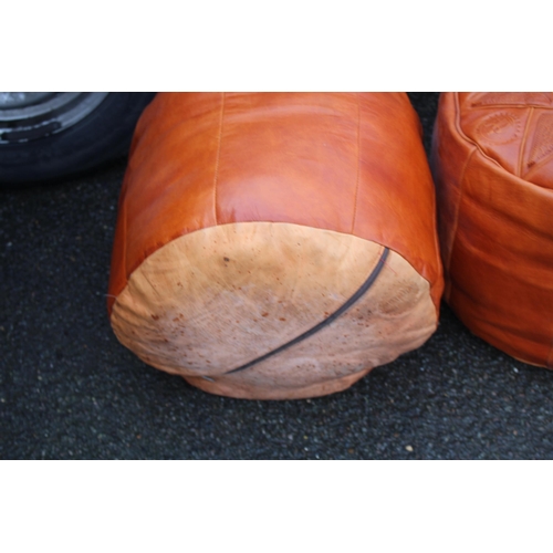 5 - PAIR OF LEATHER POUFES
44 X 36CM