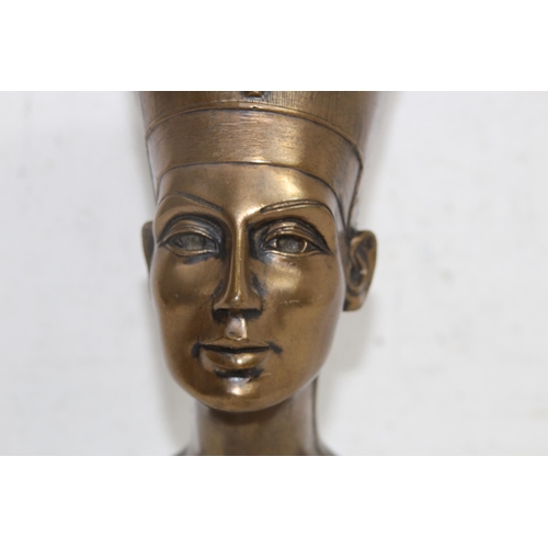 895 - BRONZED EFFECT LARGE BUST OF AN EGYPTIAN QUEEN
30CM