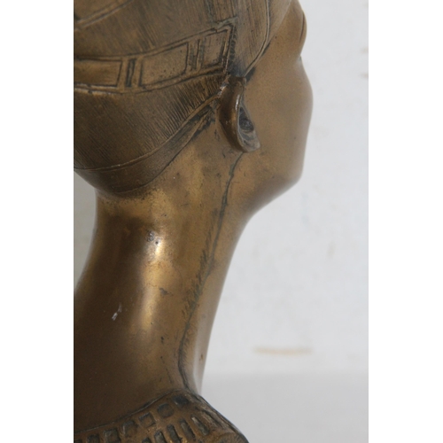 895 - BRONZED EFFECT LARGE BUST OF AN EGYPTIAN QUEEN
30CM