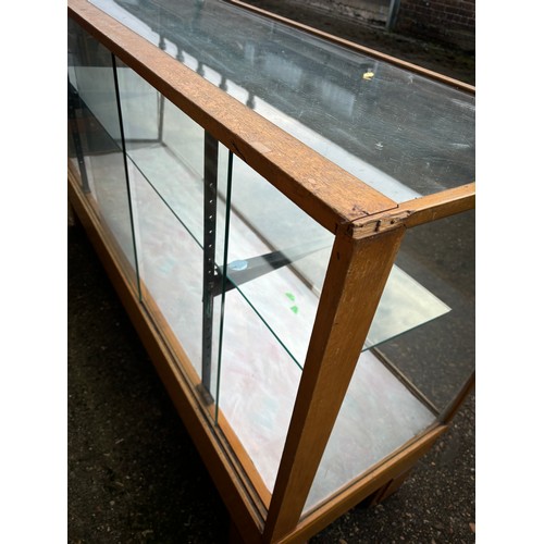 37 - VINTAGE SHOP KEEPERS DISPLAY CABINET 
153 X 46 X 92CM