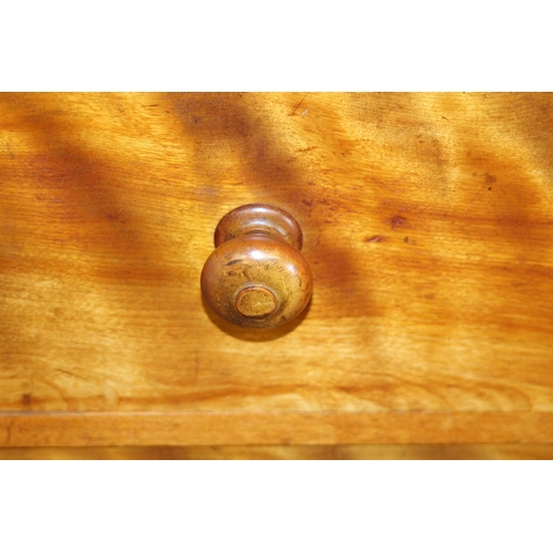 10 - EDWARDIAN WALNUT CHEST OF DRAWERS  5/3
117 X 55 X 118CM