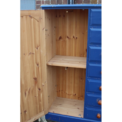 39 - QUANTITY OF PAINTED FURNITURE  x6
90 X 150 X 44CM