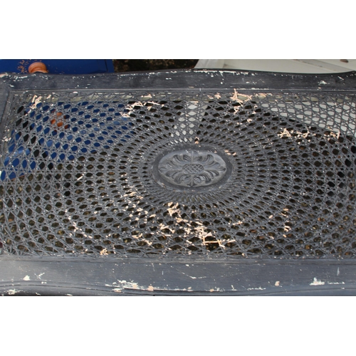 39 - QUANTITY OF PAINTED FURNITURE  x6
90 X 150 X 44CM