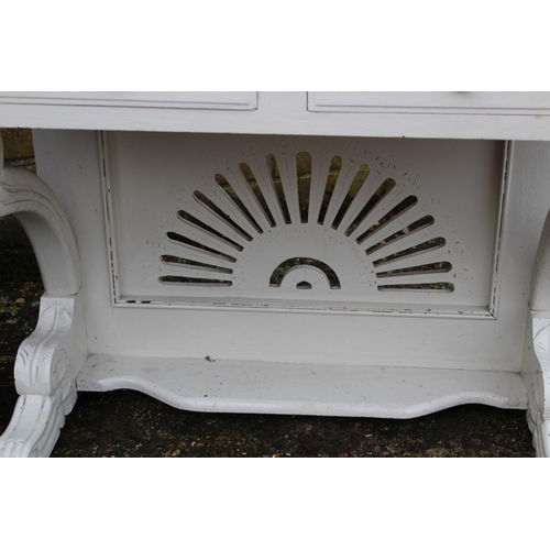 39 - QUANTITY OF PAINTED FURNITURE  x6
90 X 150 X 44CM