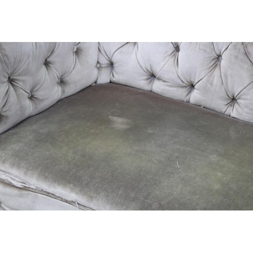 34 - VINTAGE GREEN FABRIC CHESTERFIELD SOFA 
170 X 80 X 67CM