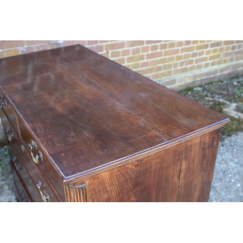 82 - GEORGIAN 2/3 CHEST OF DRAWERS 
112 X 56 X 95CM