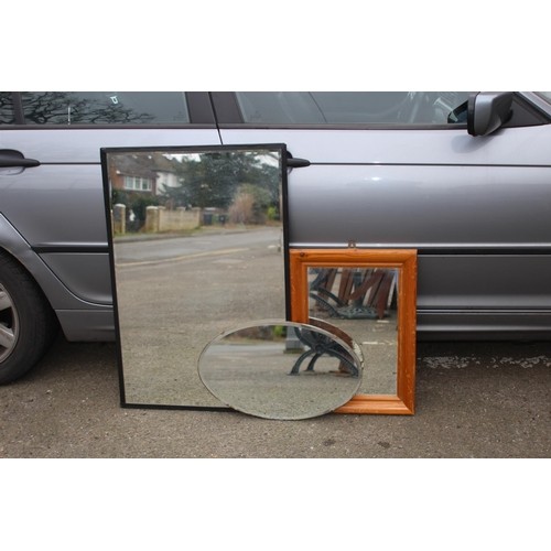 68 - QUANTITY OF MIRRORS
60 X 90CM