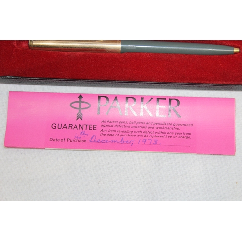 548 - BOXED PARKER PEN AND PENCIL SET IN 12CT ROLLED GOLD