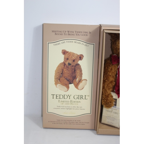 647 - STEIFF LIMITED EDITION TEDDY GIRL 404306 BEAR IN BOX
