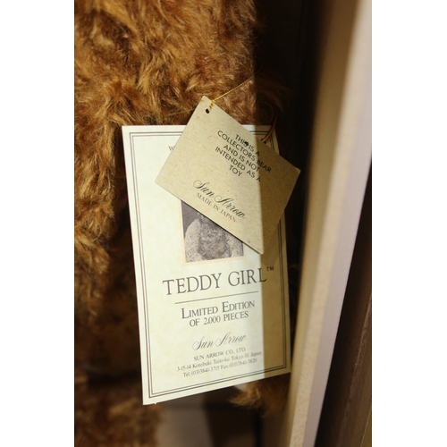 647 - STEIFF LIMITED EDITION TEDDY GIRL 404306 BEAR IN BOX