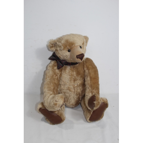 Lot 653       
