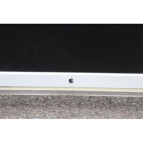 611 - VINTAGE APPLE AND DELL MONITORS