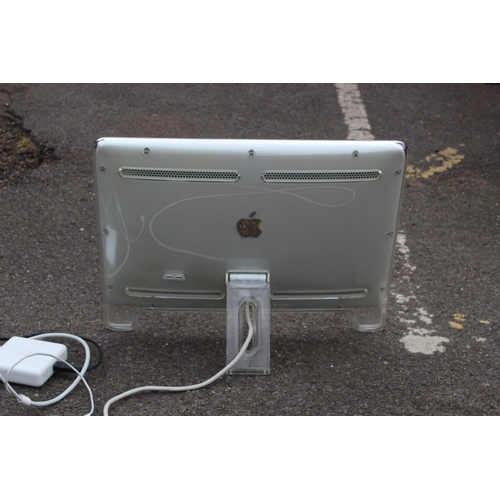 611 - VINTAGE APPLE AND DELL MONITORS