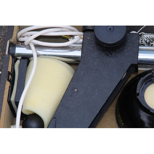 600 - QUANTITY OF VINTAGE PHOTOGRAPHIC EQUIPMENT ETC