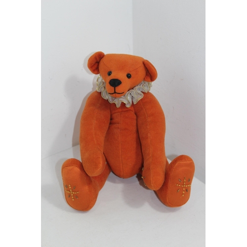 Lot 698       