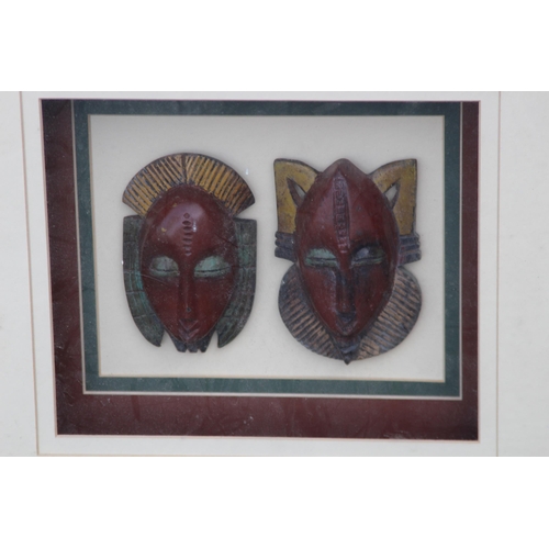 65 - QUANTITY OF PICTURES 
44 X 57CM