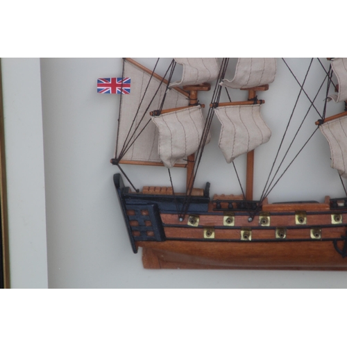 65 - QUANTITY OF PICTURES 
44 X 57CM