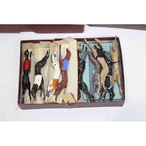 642 - ANTIQUE CARDORA DOG RACING GAME