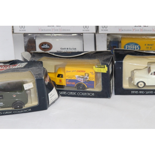 727 - 20 BOXED DIE CAST VEHICLES