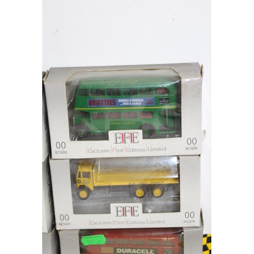 727 - 20 BOXED DIE CAST VEHICLES