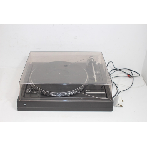 596 - DUAL 505-3 RECORD PLAYER