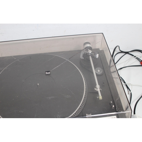 596 - DUAL 505-3 RECORD PLAYER