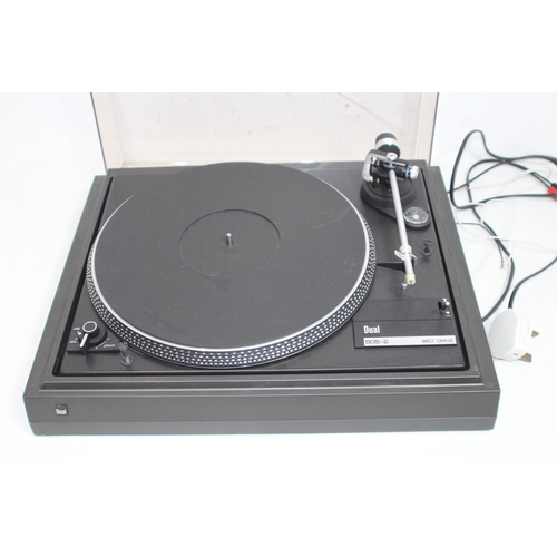 596 - DUAL 505-3 RECORD PLAYER