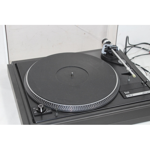596 - DUAL 505-3 RECORD PLAYER