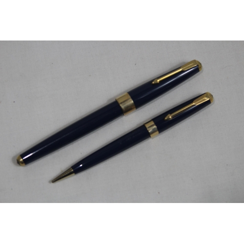546 - BOXED PARKER PEN