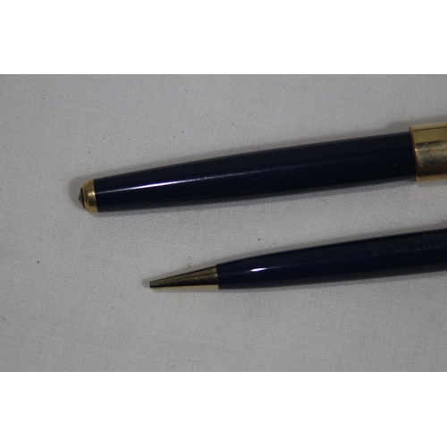546 - BOXED PARKER PEN